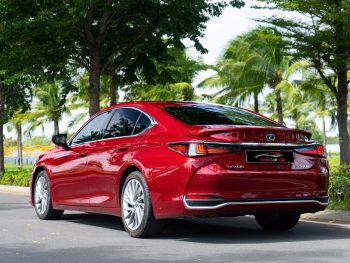 Lexus ES300h