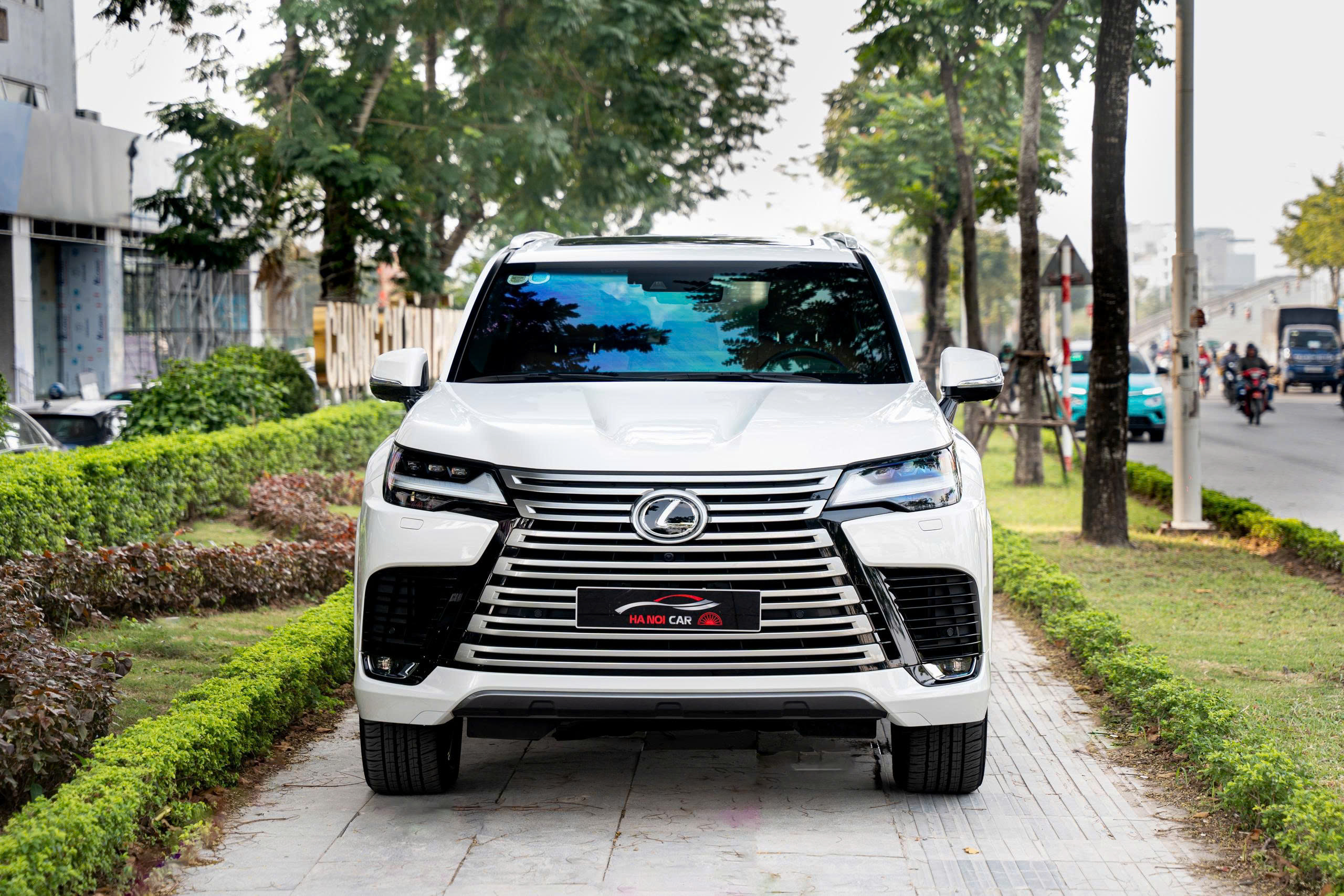 Lexus LX600 Urban 2023a1