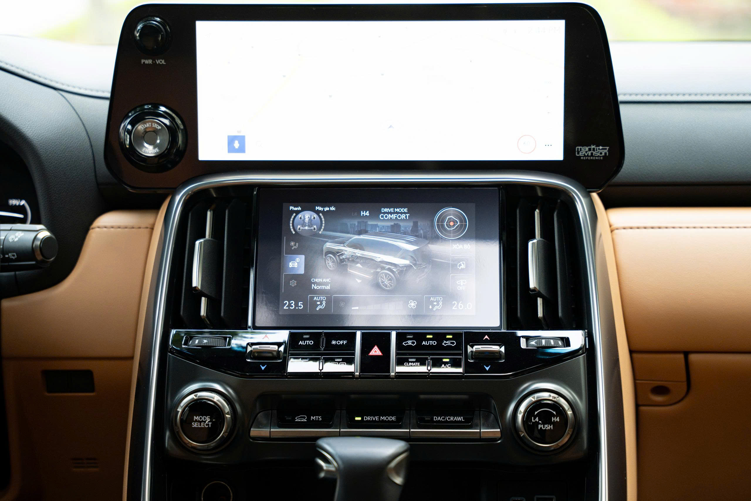 Lexus LX600 Urban 2023a11