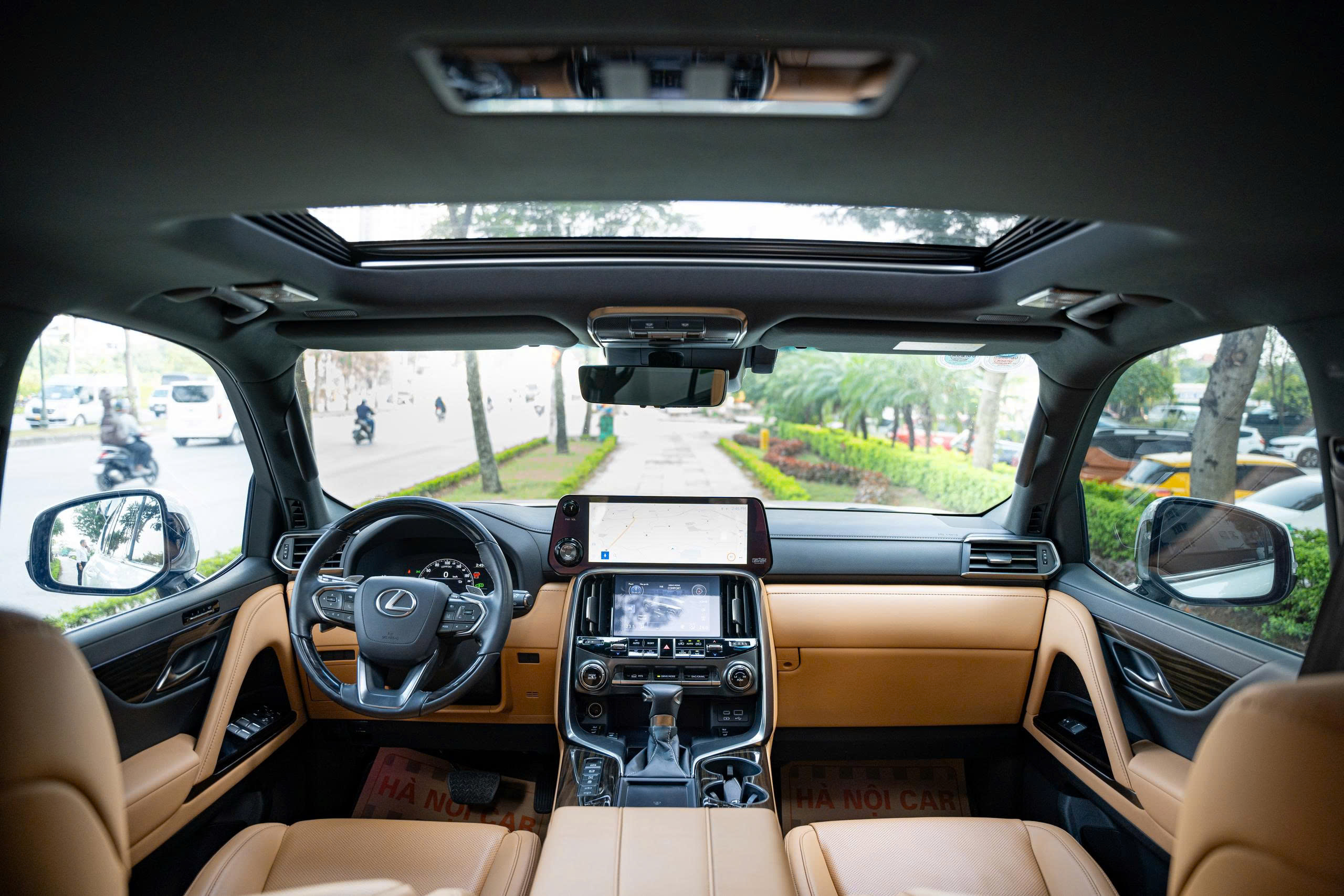 Lexus LX600 Urban 2023a12