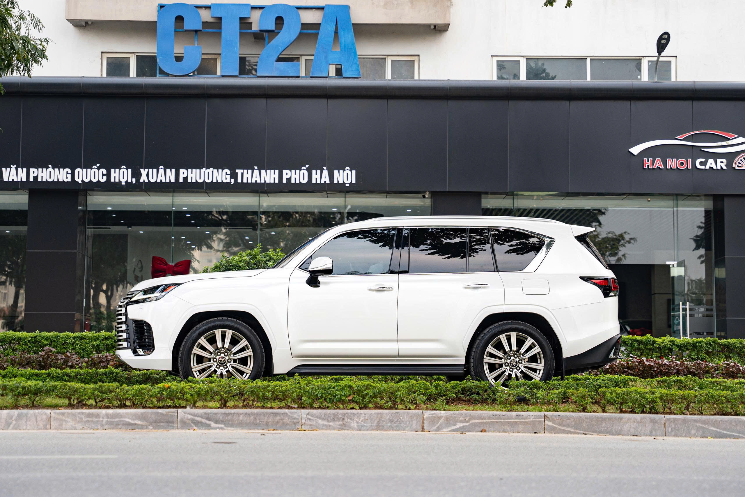 Lexus LX600 Urban 2023a5