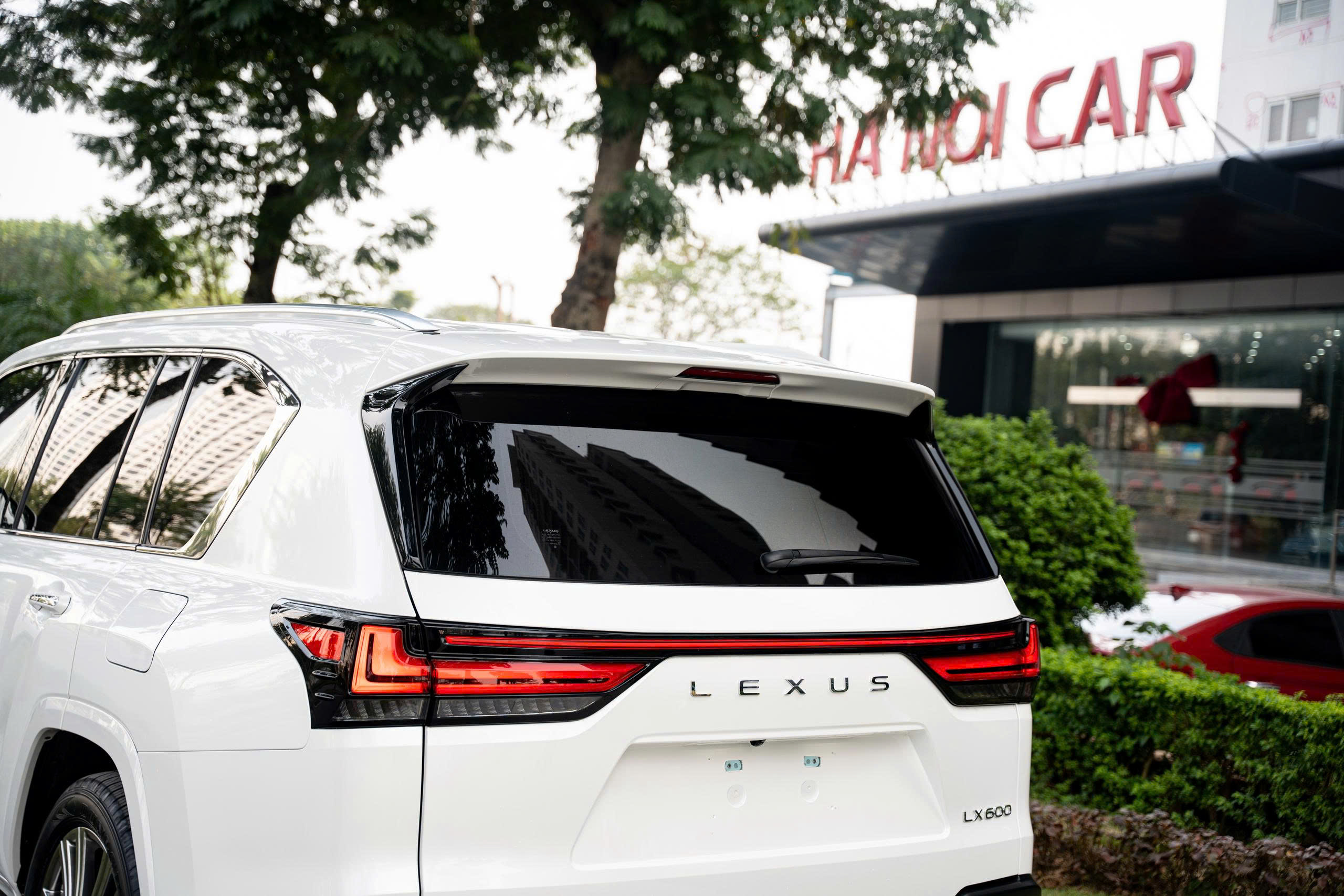 Lexus LX600 Urban 2023a6