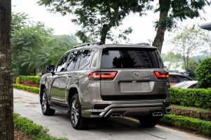 LC300 Modellista - hanoicar