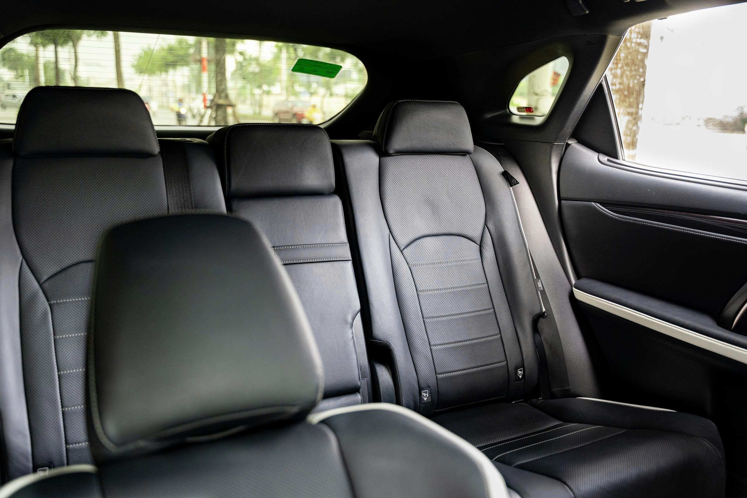 Lexus RX300 Fsport 2022a12