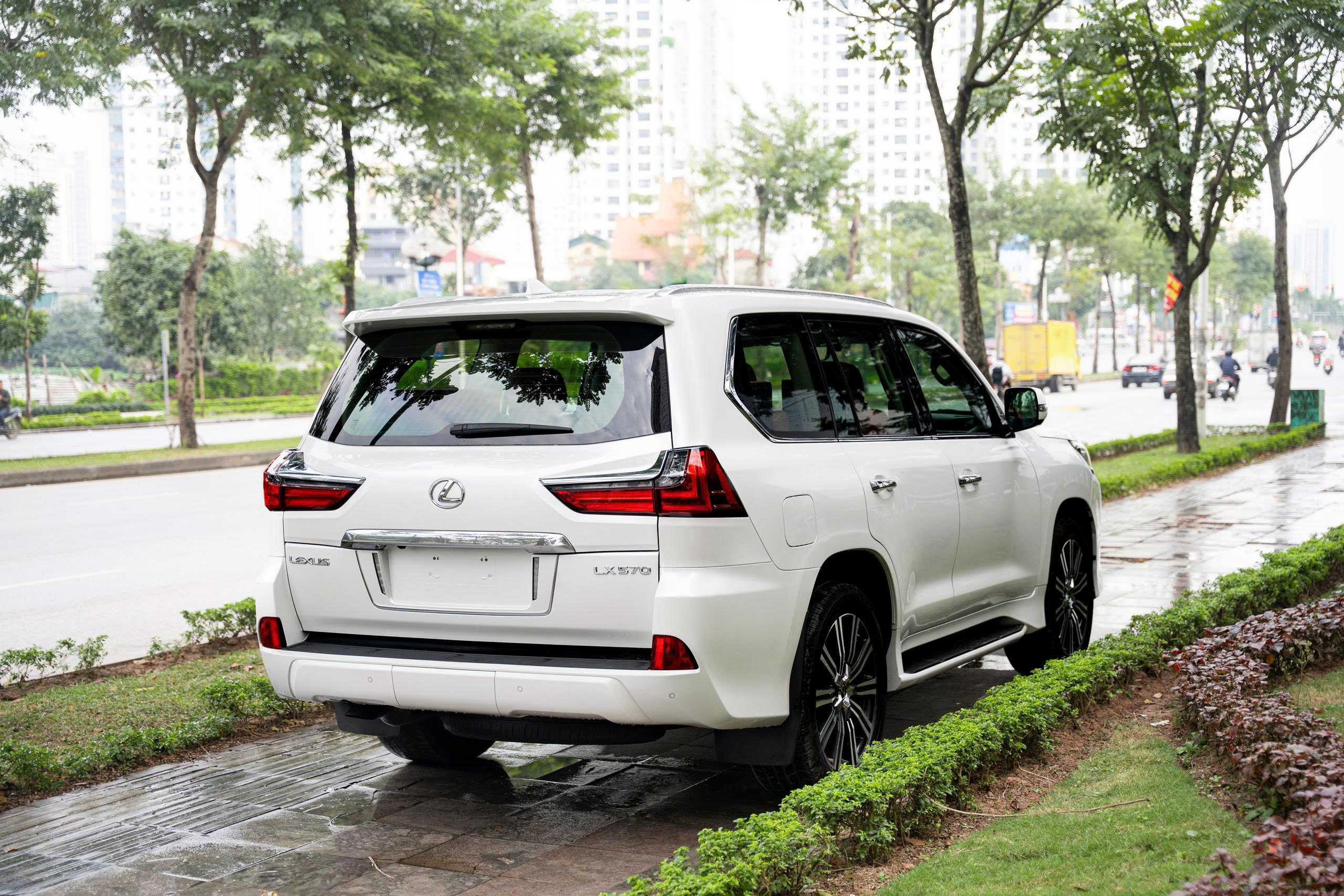 Lexus LX570 2019A4