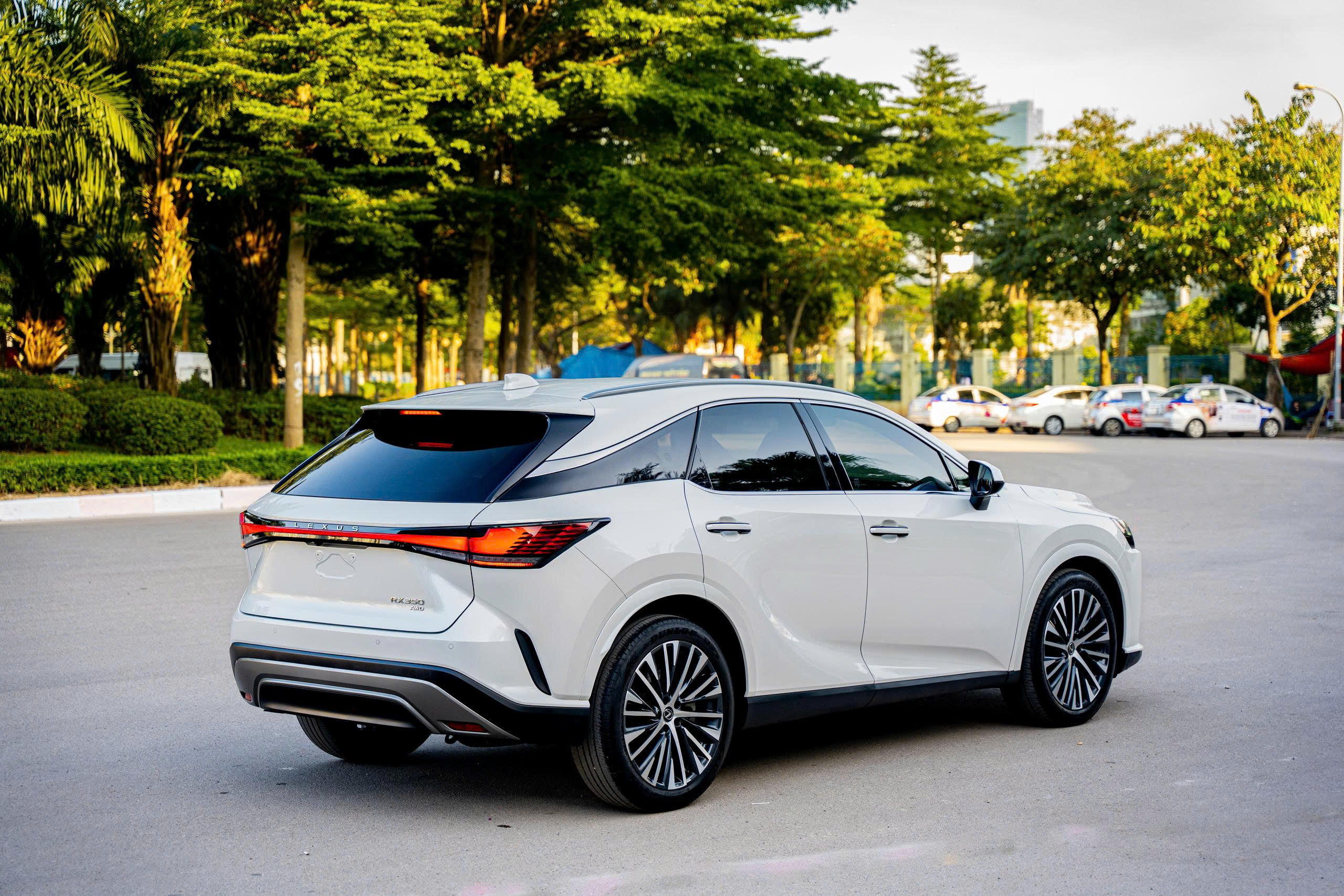 Lexus RX350 Premium 2022a3