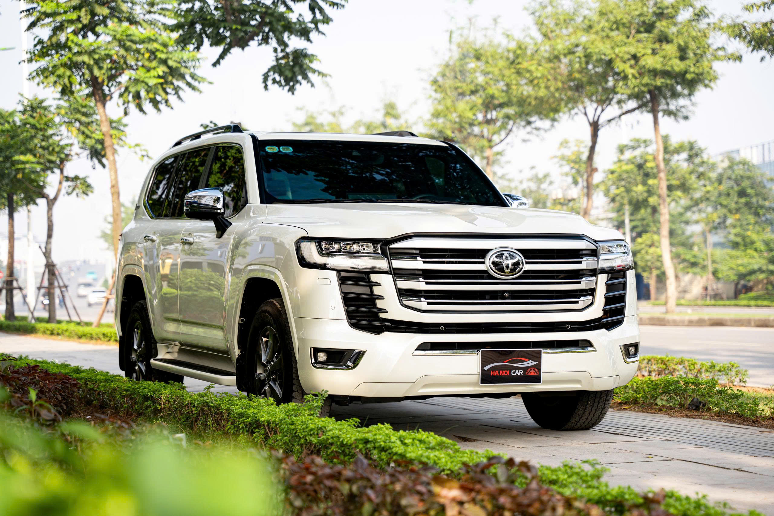 Toyota Land Cruiser LC300 2022a3