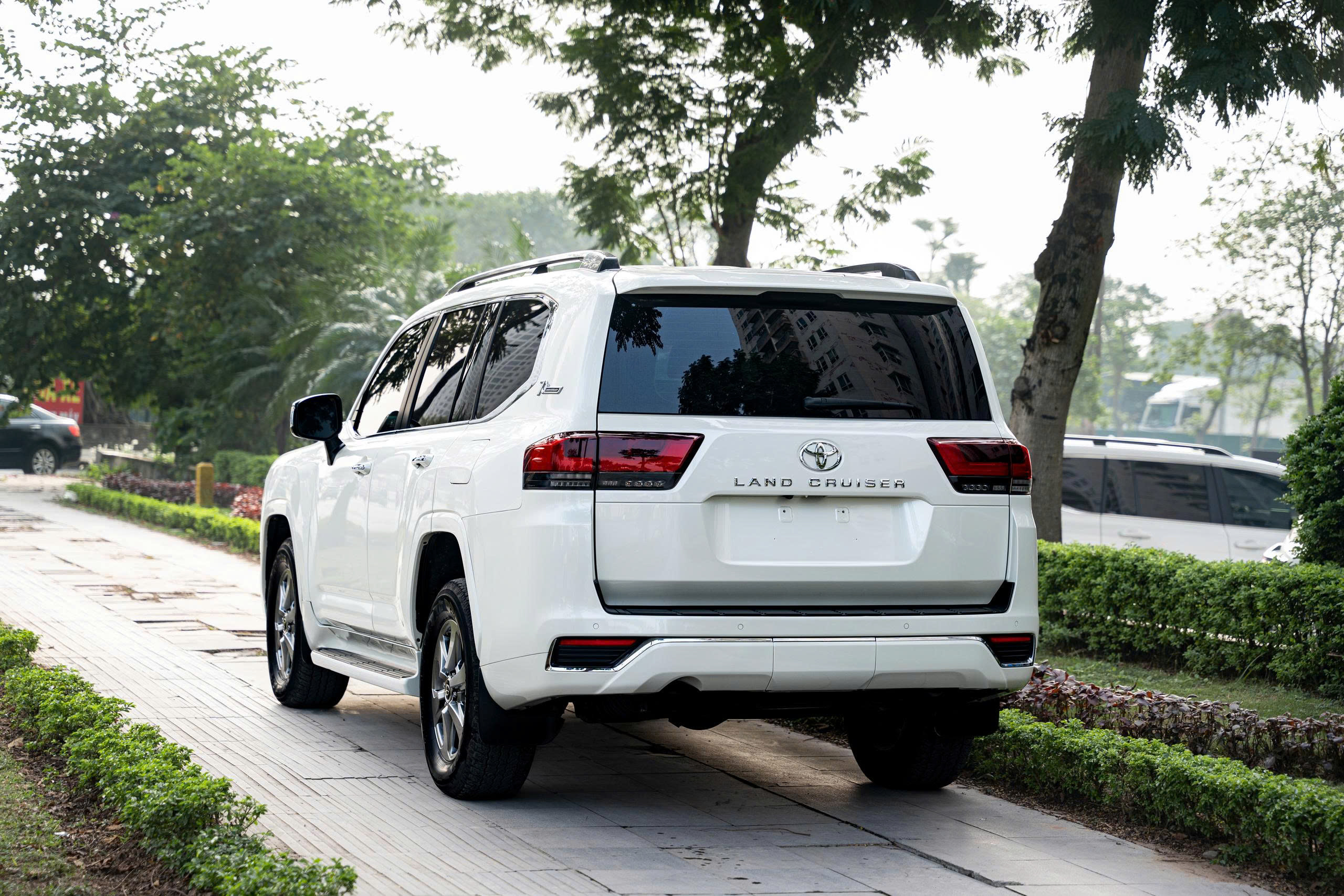 Toyota Land Cruiser LC300 2022a5