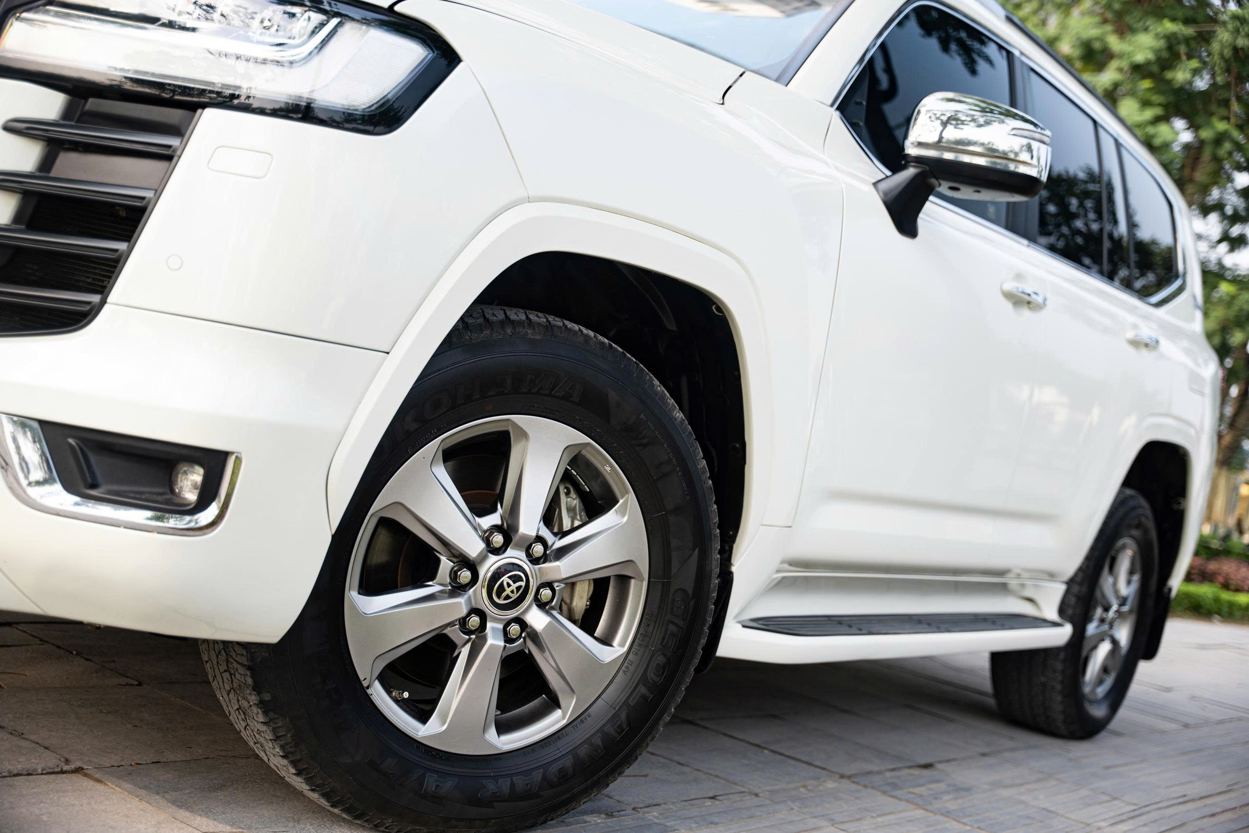 Toyota Land Cruiser LC300 2022a7