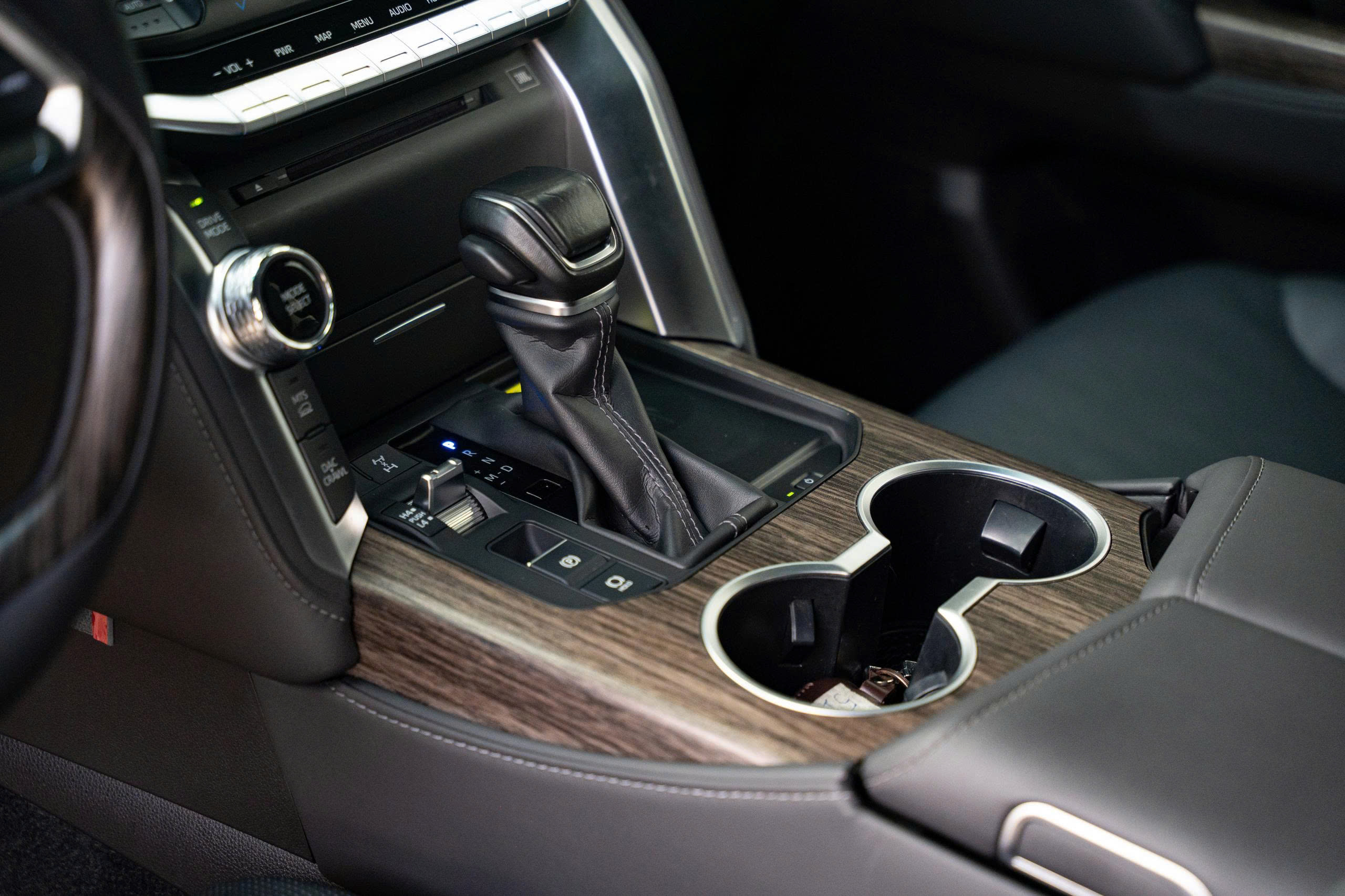 Toyota Land Cruiser LC300 2022a9