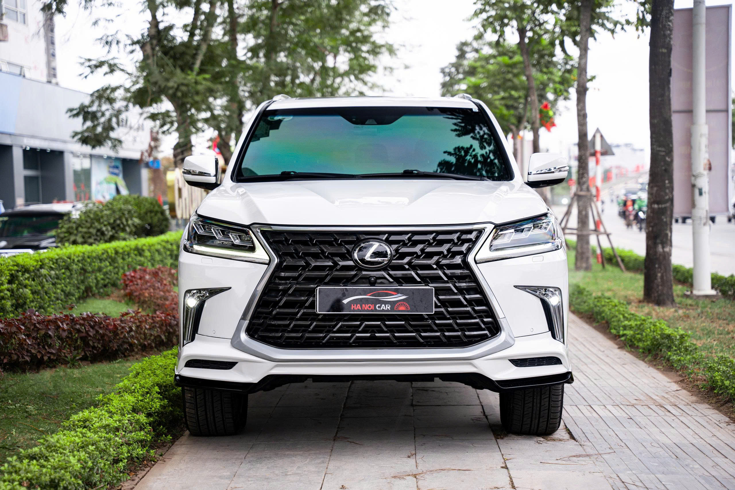 Lexus LX570 Trung Đông 2020a1