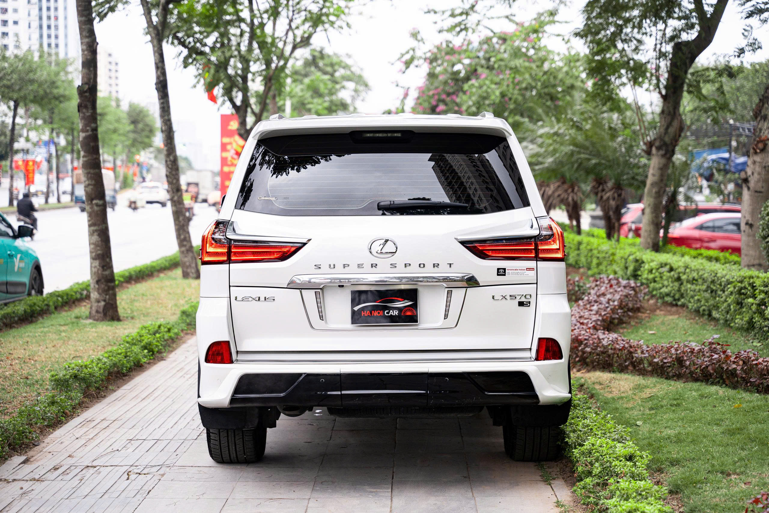 Lexus LX570 Trung Đông 2020a4