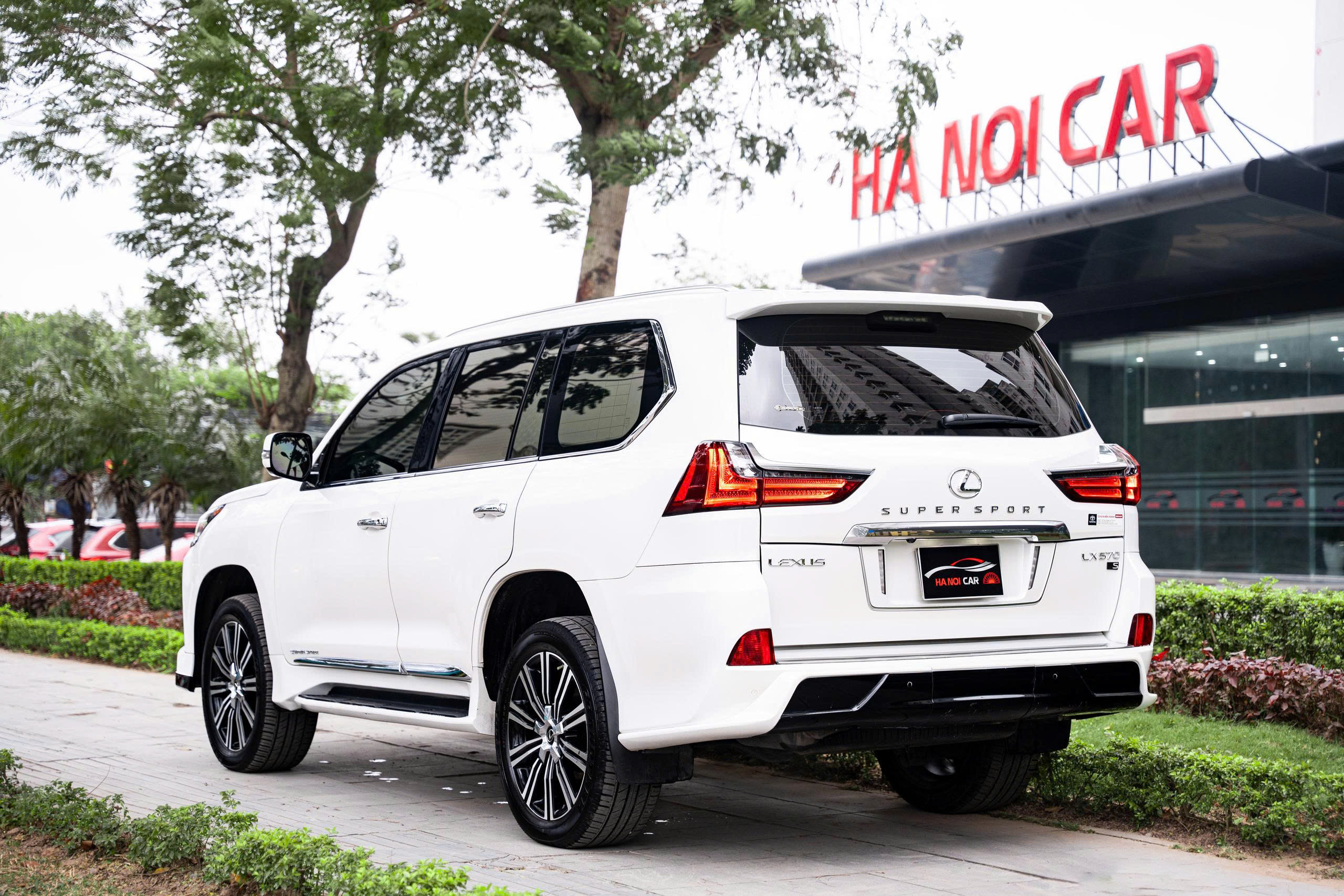 Lexus LX570 Trung Đông 2020a5