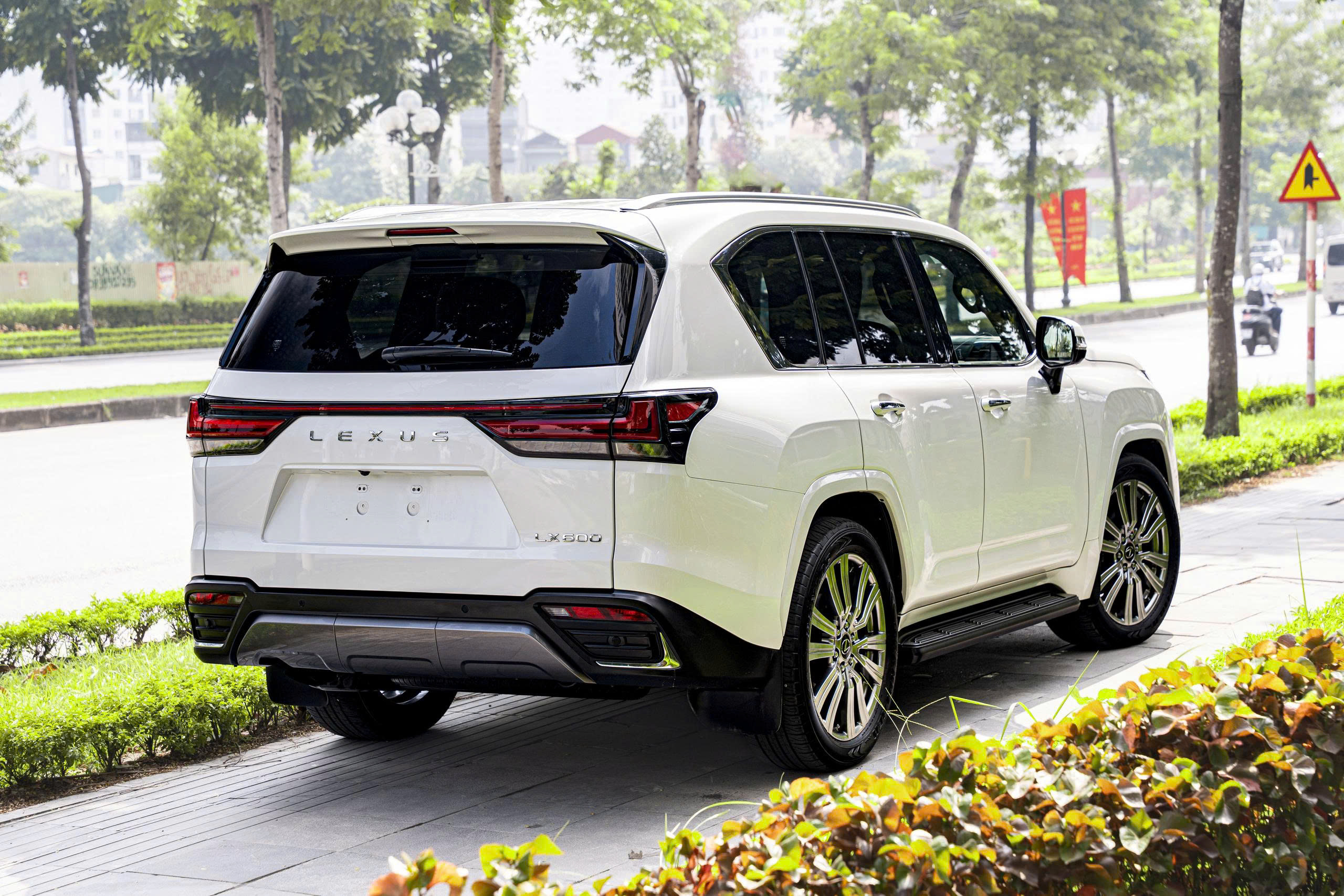 Lexus LX600 VIP 2023a5