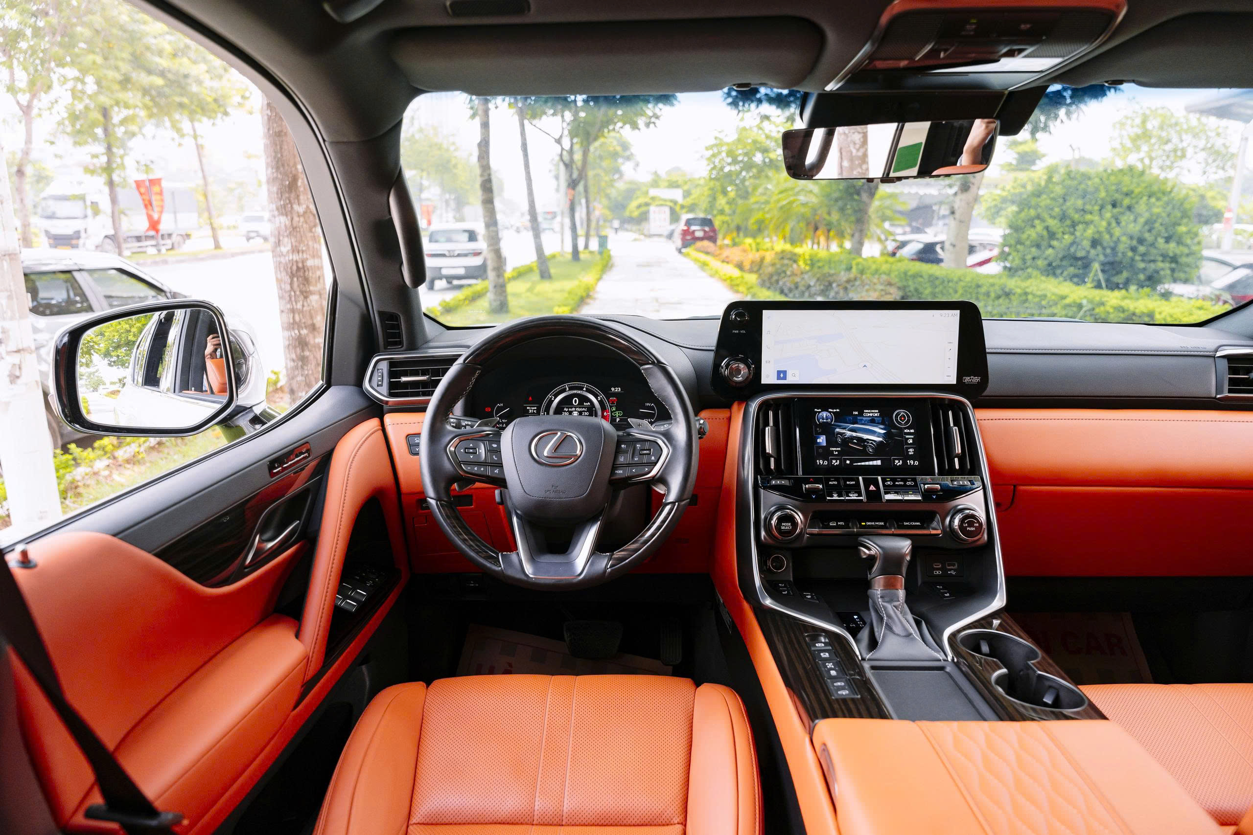 Lexus LX600 VIP 2023a8