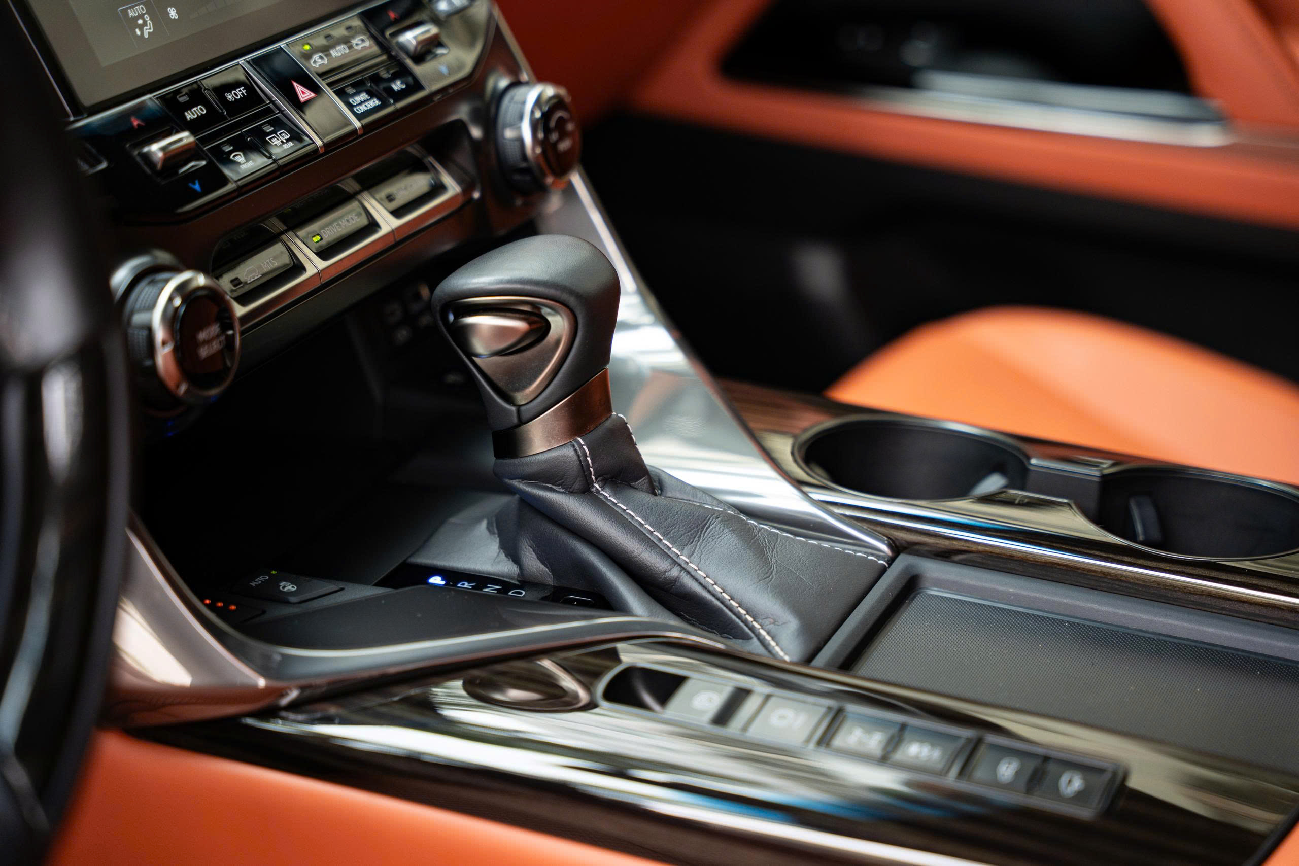 Lexus LX600 VIP 2023a9