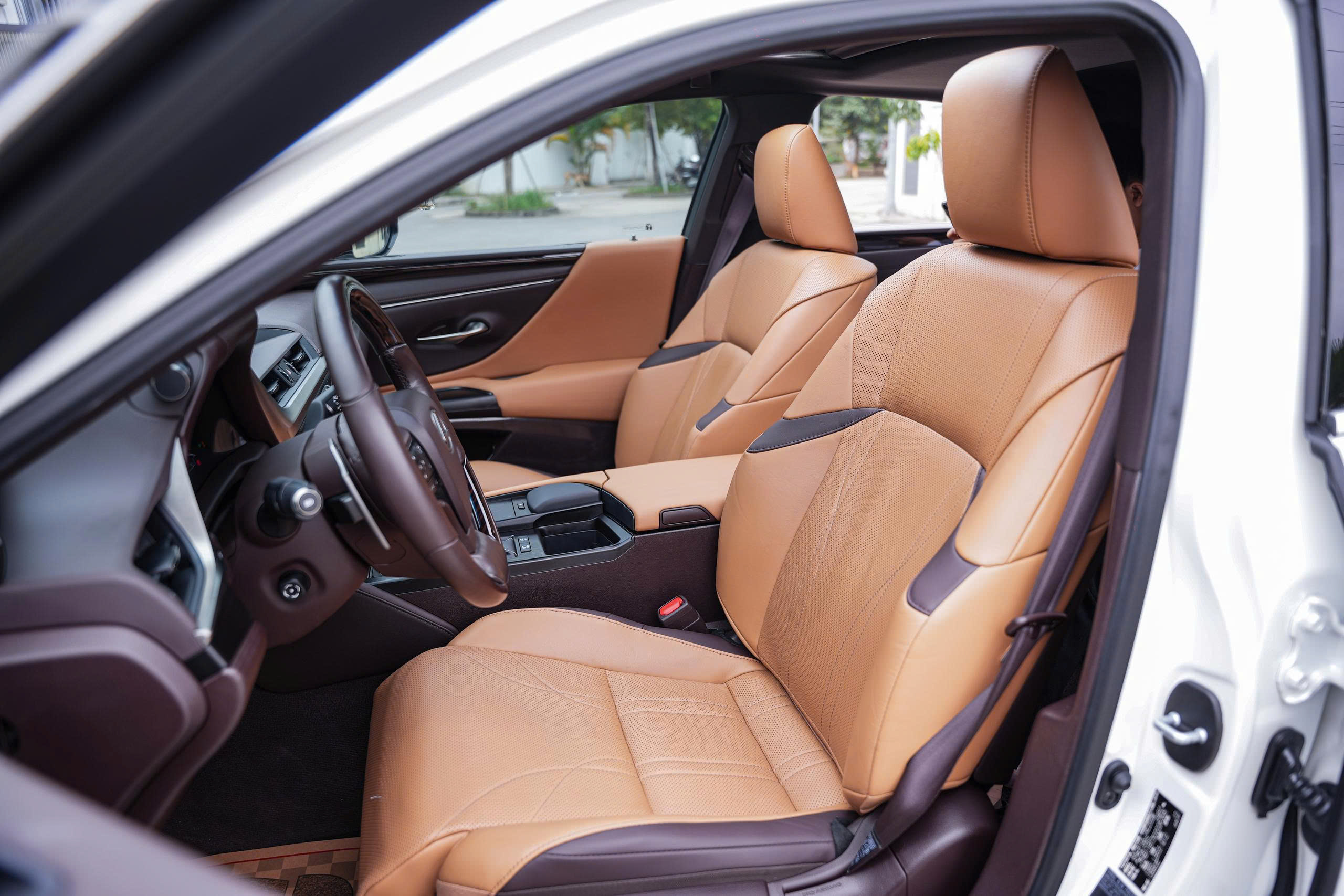 Lexus ES250 2020a8