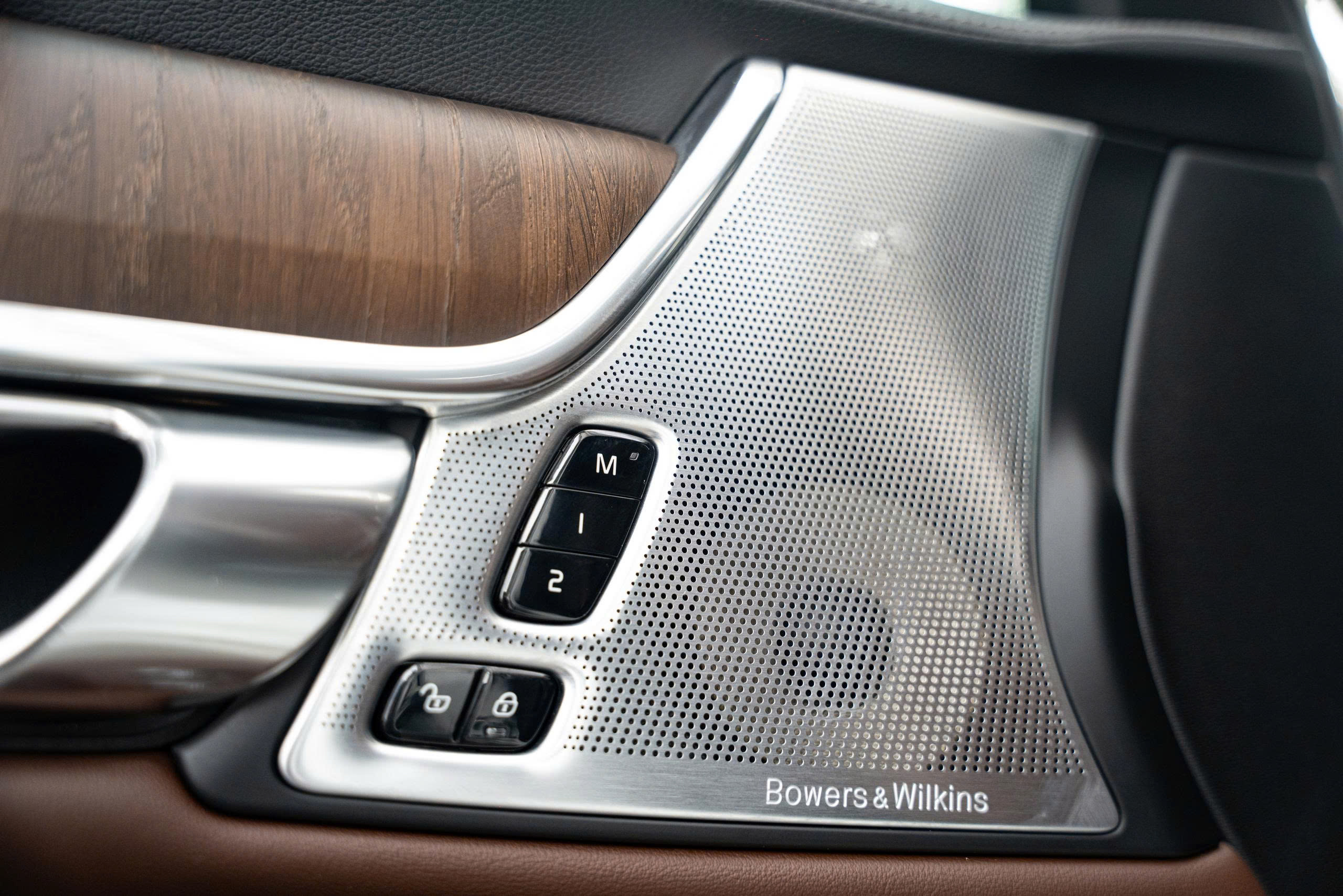 Volvo S90L Ultimate 2022a12