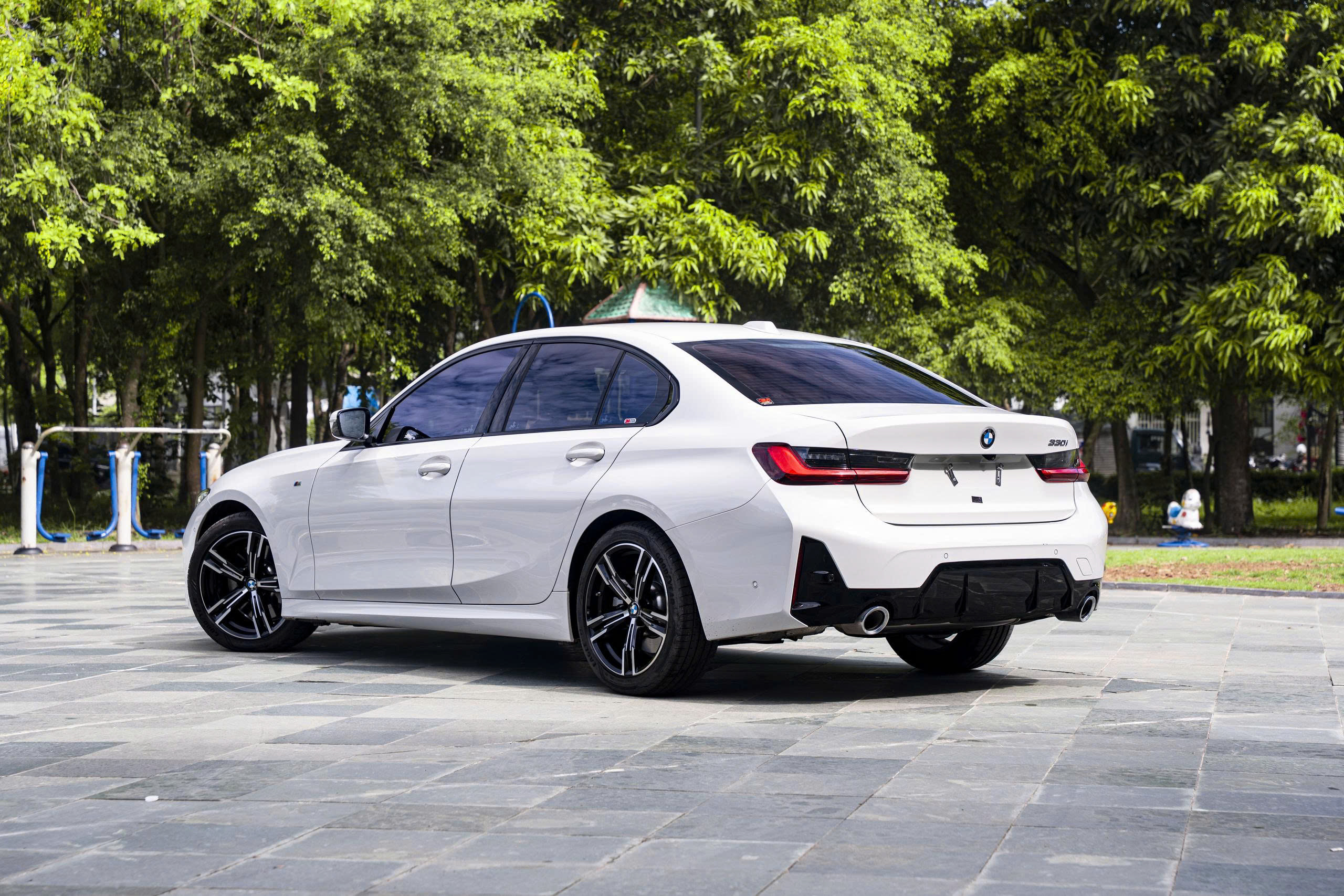 BMW 330i Msport 2025a3