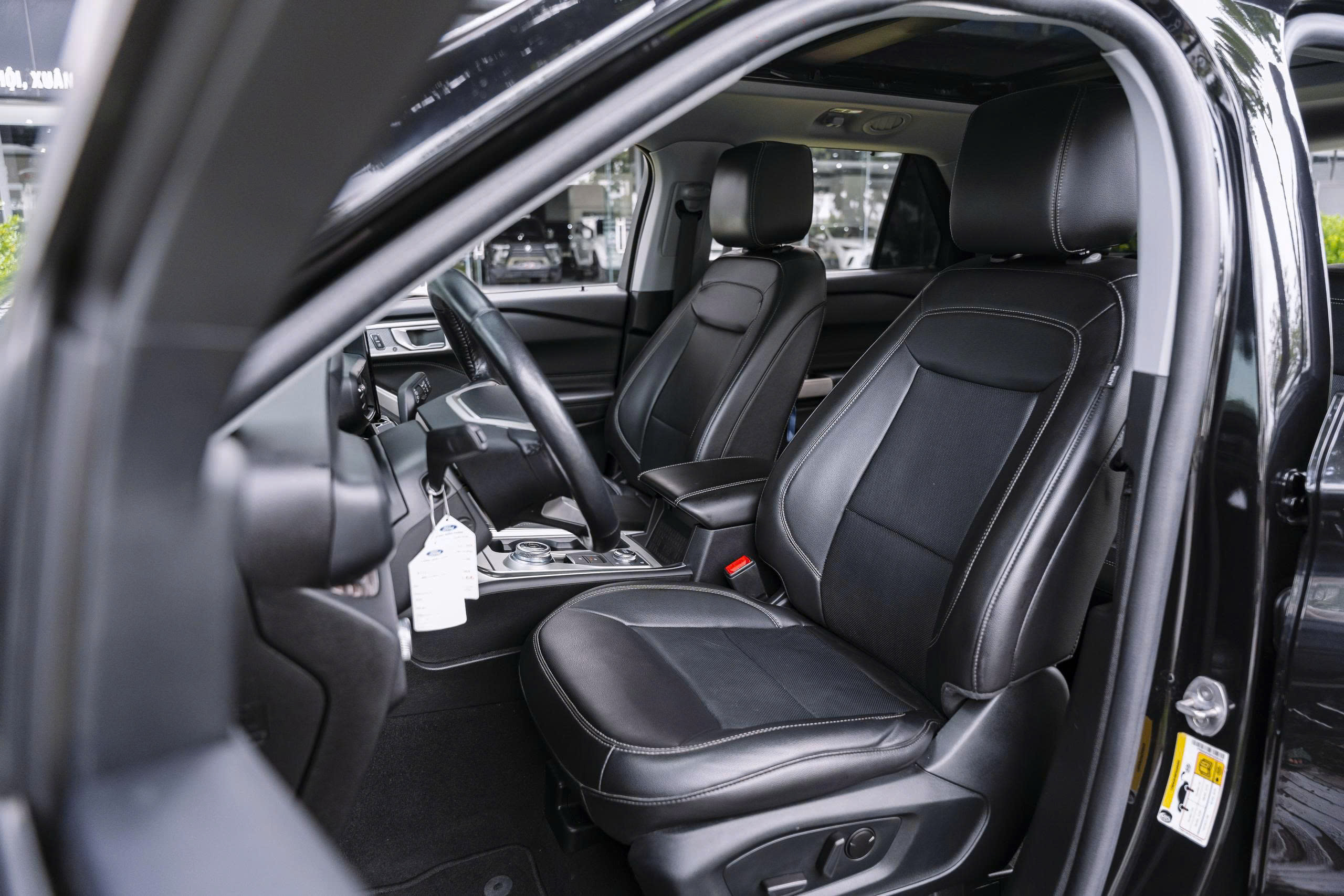 Ford Explorer 2023a6