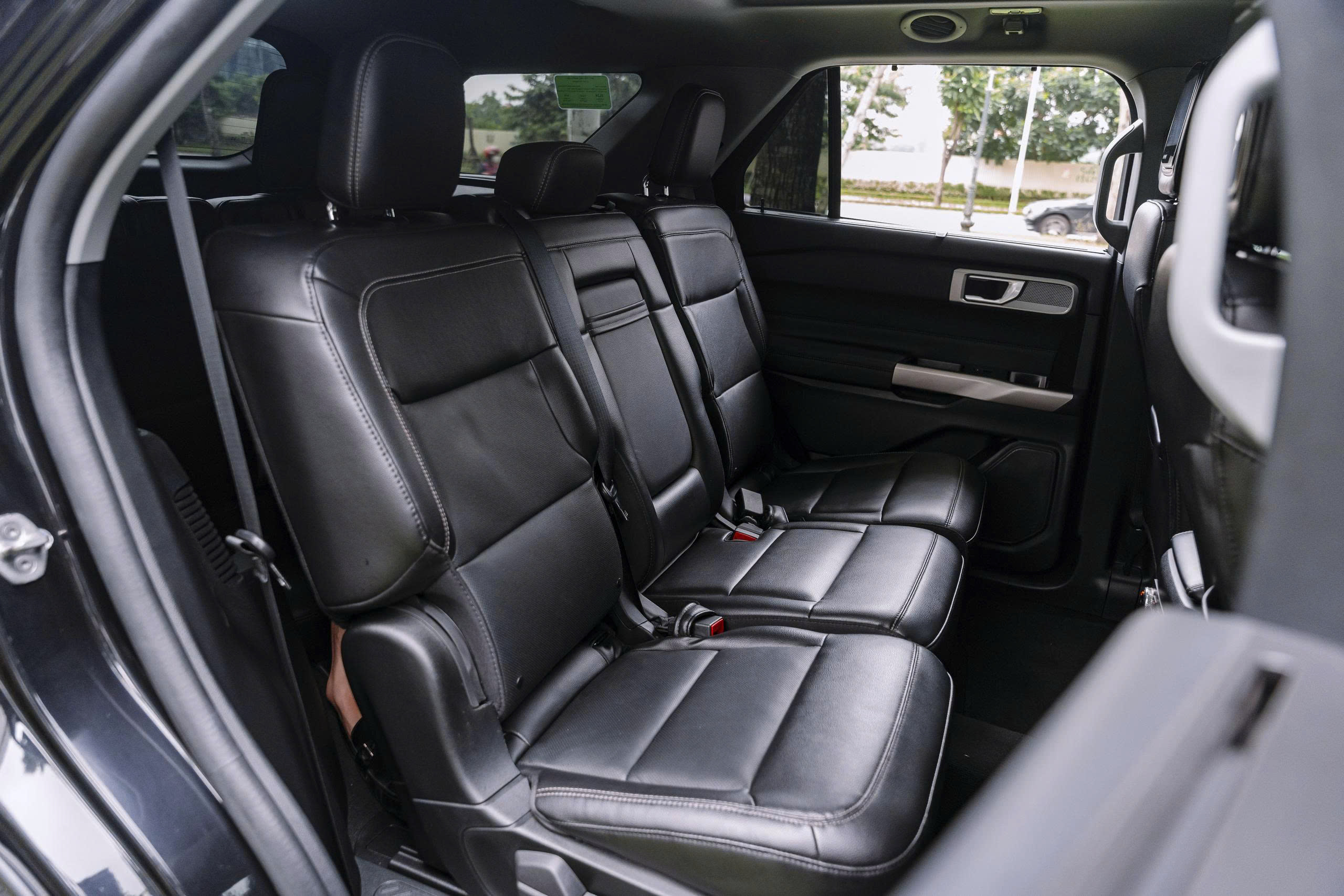 Ford Explorer 2023a8