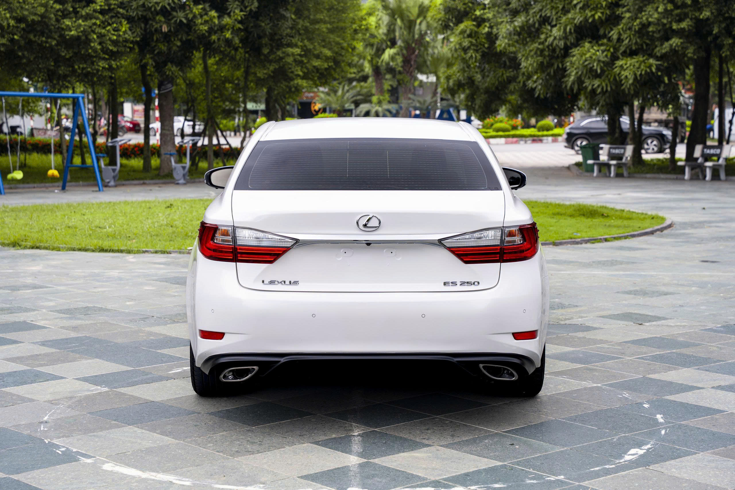 Lexus ES250 2017a4