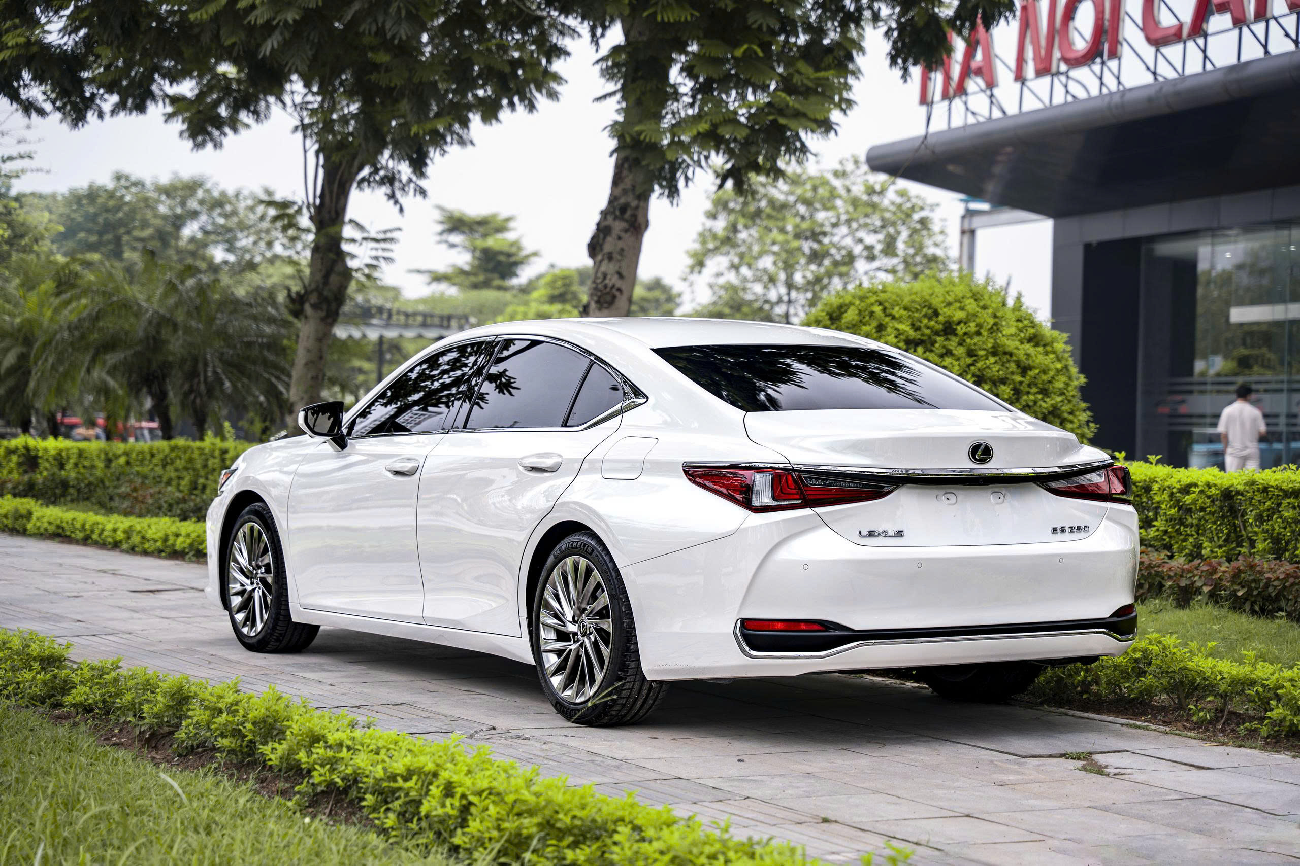 Lexus ES250 2018a2