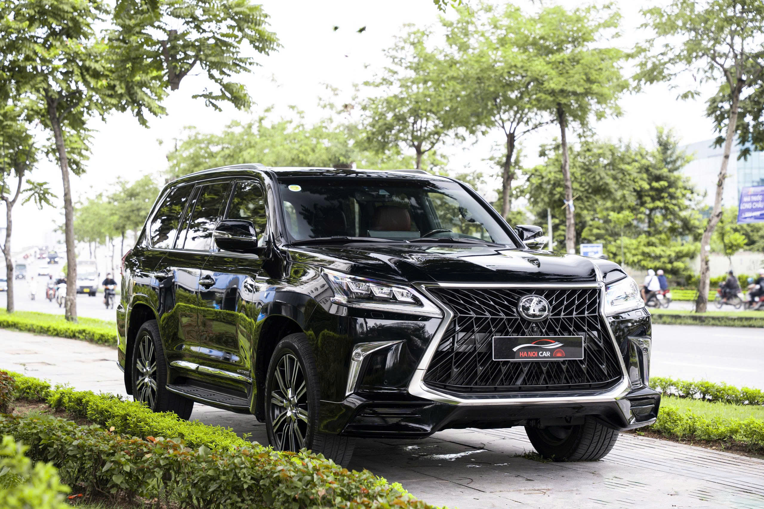 Lexus LX570 2020a2