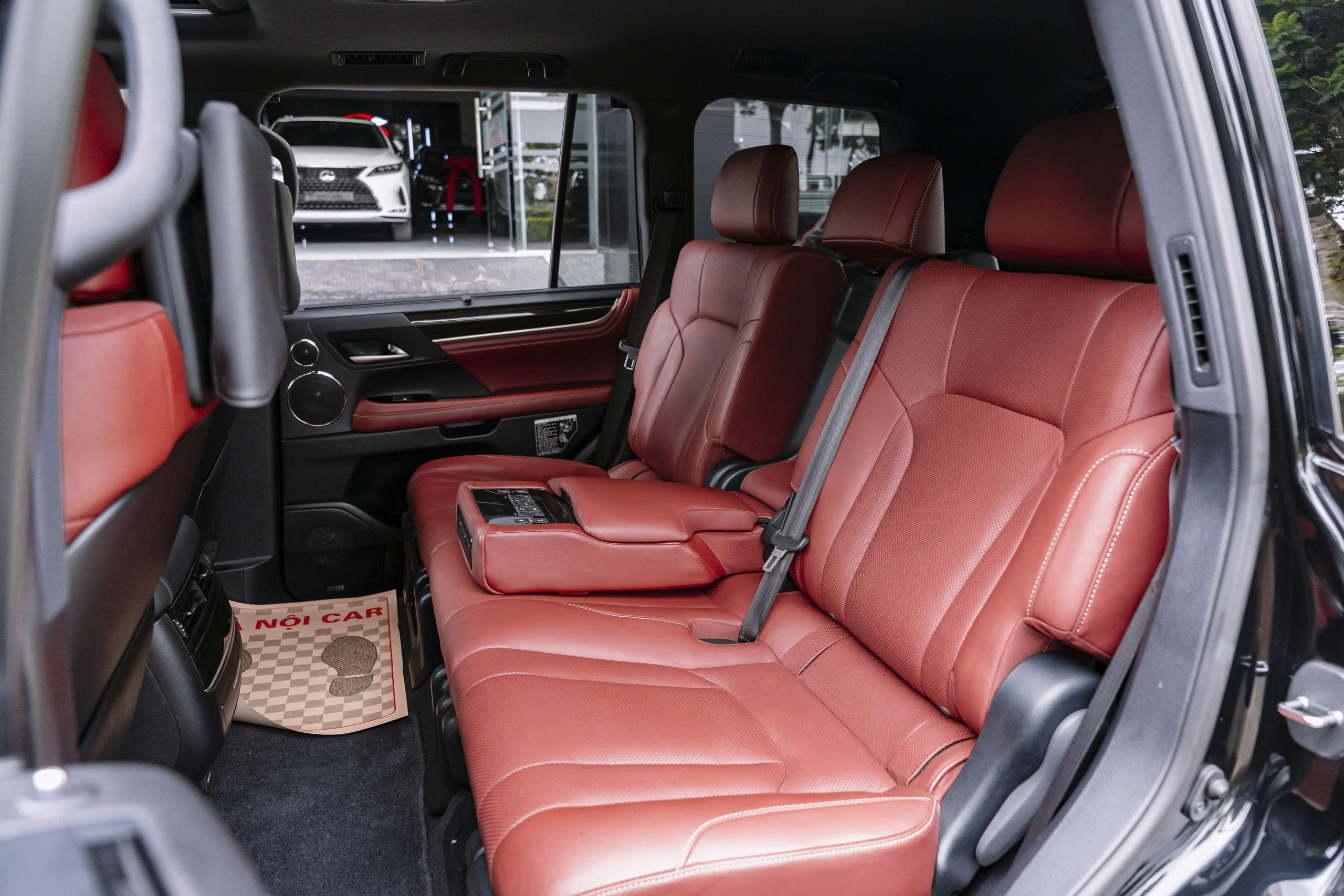 Lexus LX570 2020a8