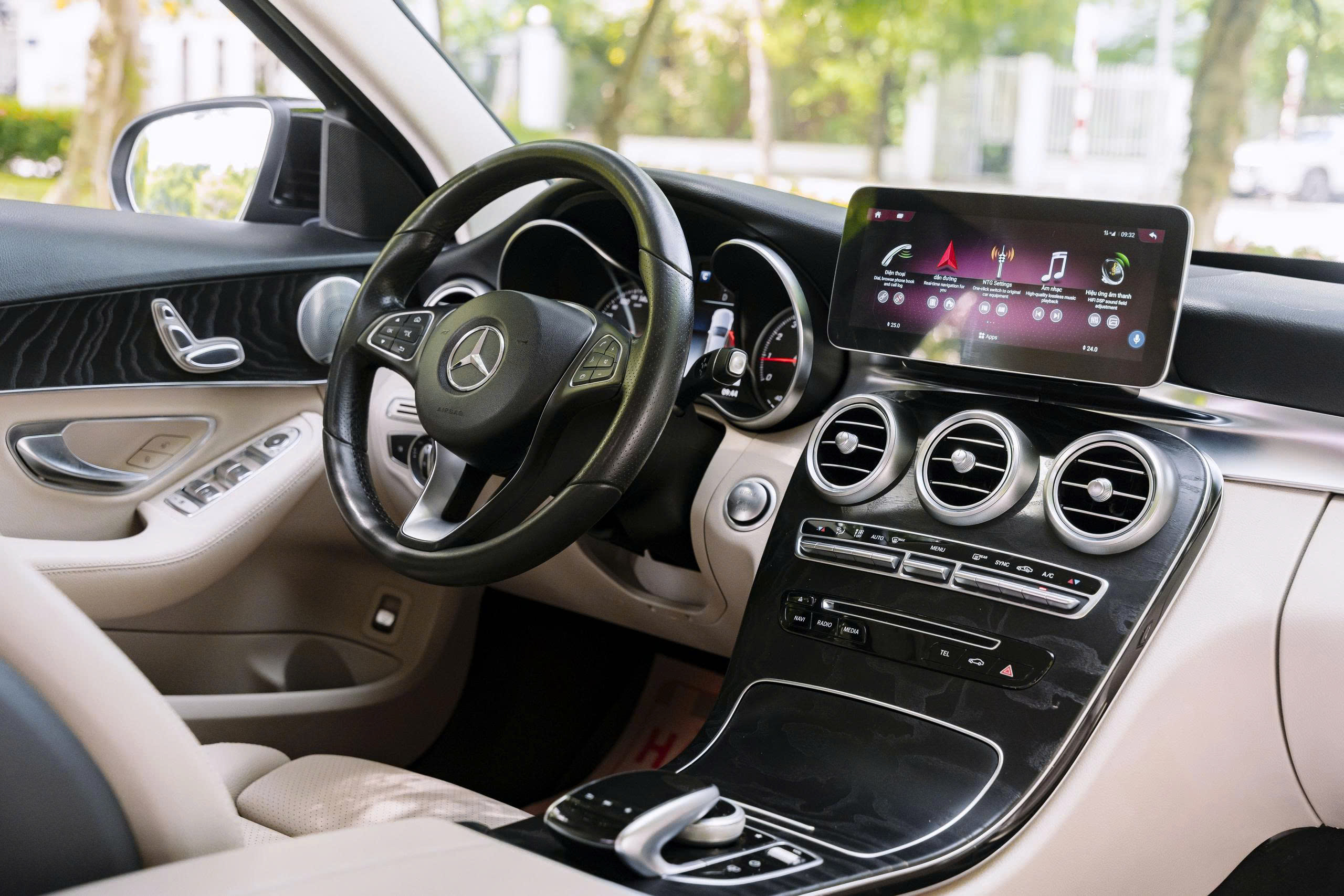 Mercedes Benz C200 2018a9