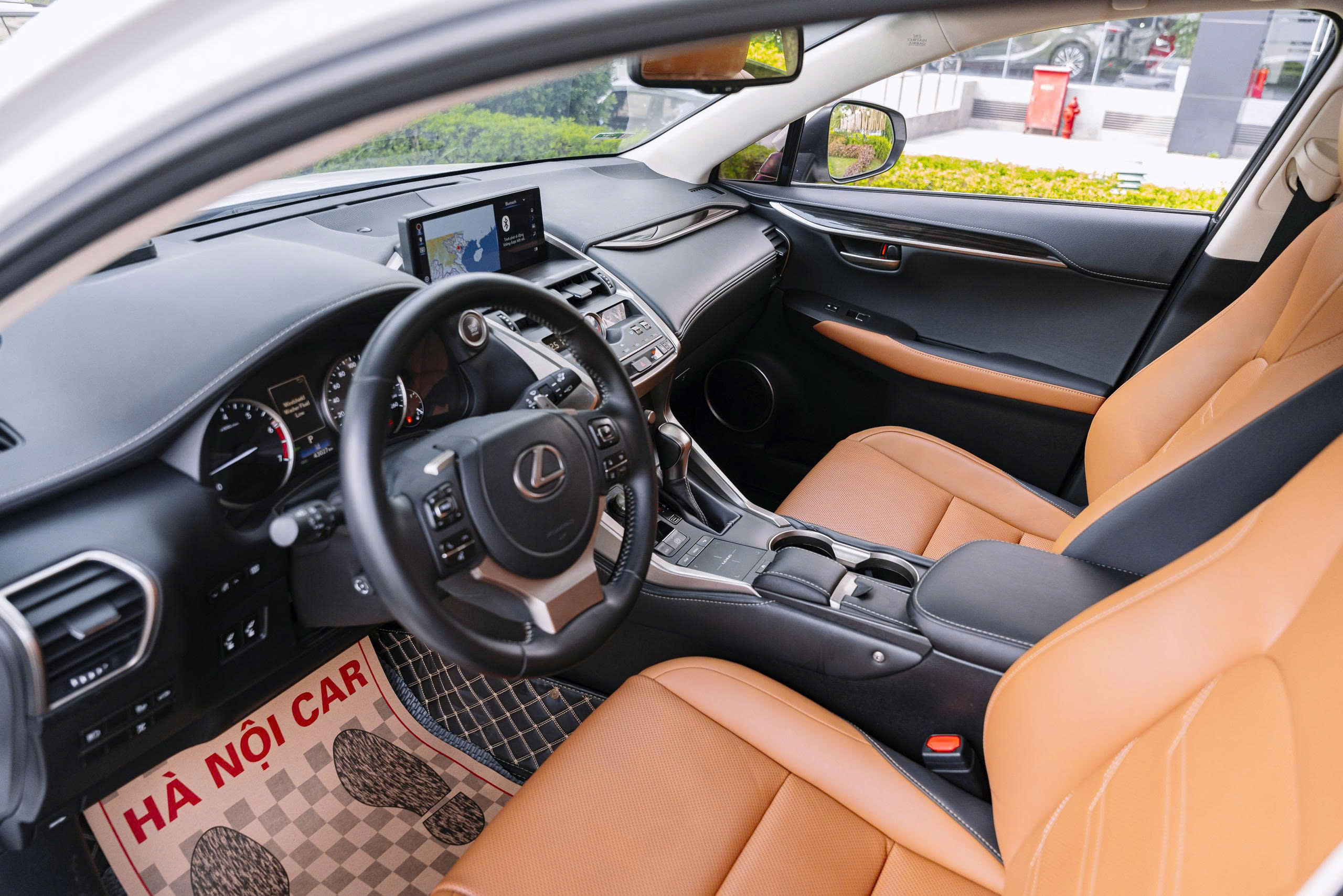Lexus NX300 2020a7